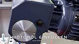 178 Restauration Eisele KMS 275 - Montage - Motoroel einfüllen.jpg