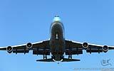 053 Boeing 747-400 der Korean Airlines im Landeanflug.jpg