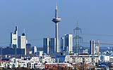 027 Skyline Frankfurt vom Oberurseler Feld.jpg