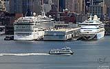 069 NY Waterway Ferry.jpg