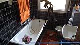 002 Produktfoto in der Badewanne.jpg